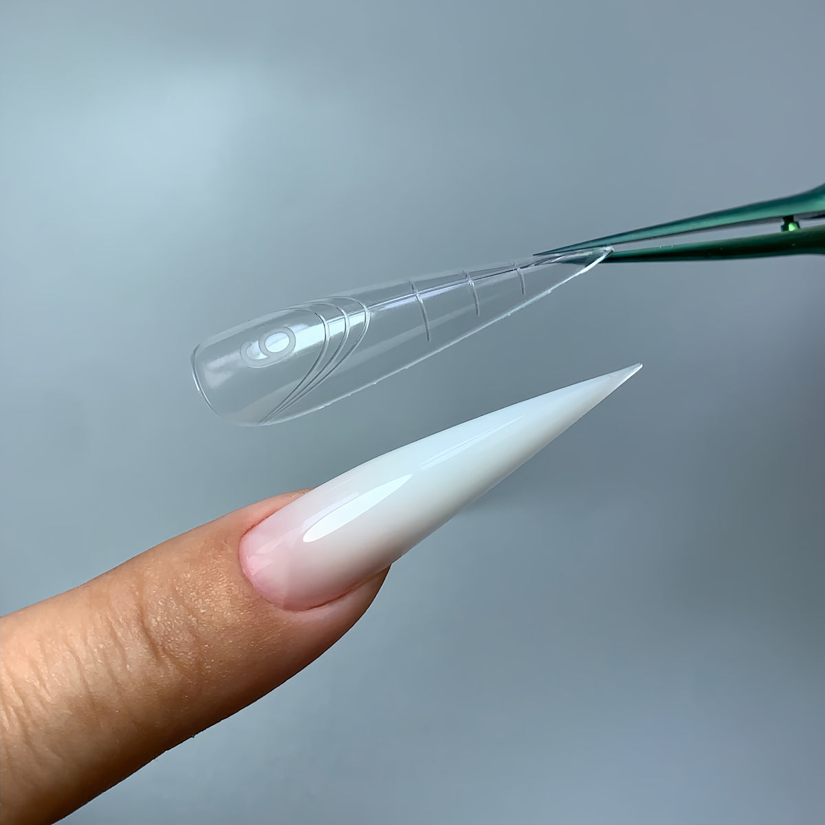COZURU C01 medium stiletto dual nail forms close-up